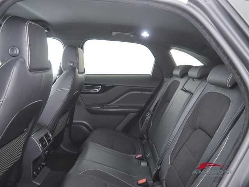 Jaguar F-Pace usata a Perugia (10)