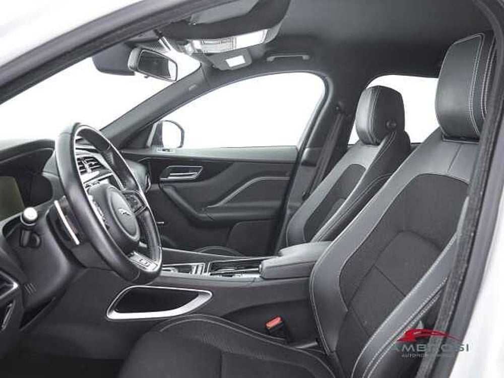 Jaguar F-Pace usata a Perugia (9)
