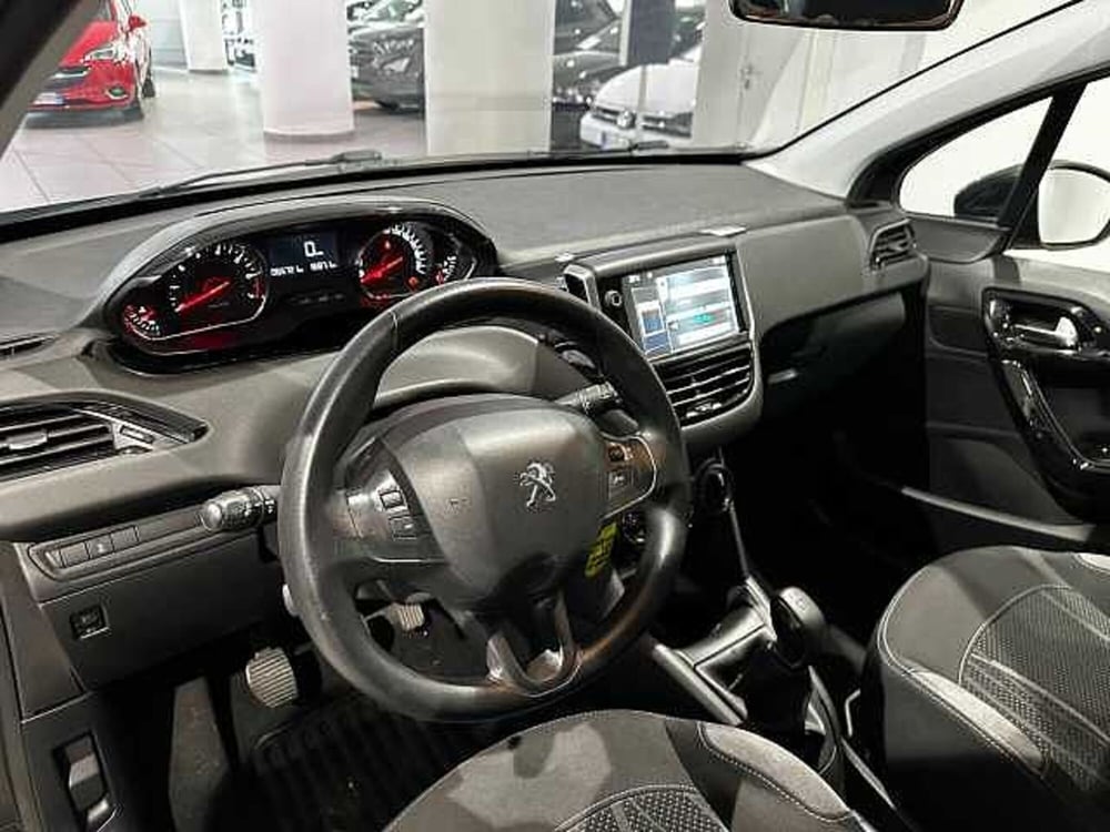 Peugeot 208 usata a Genova (10)