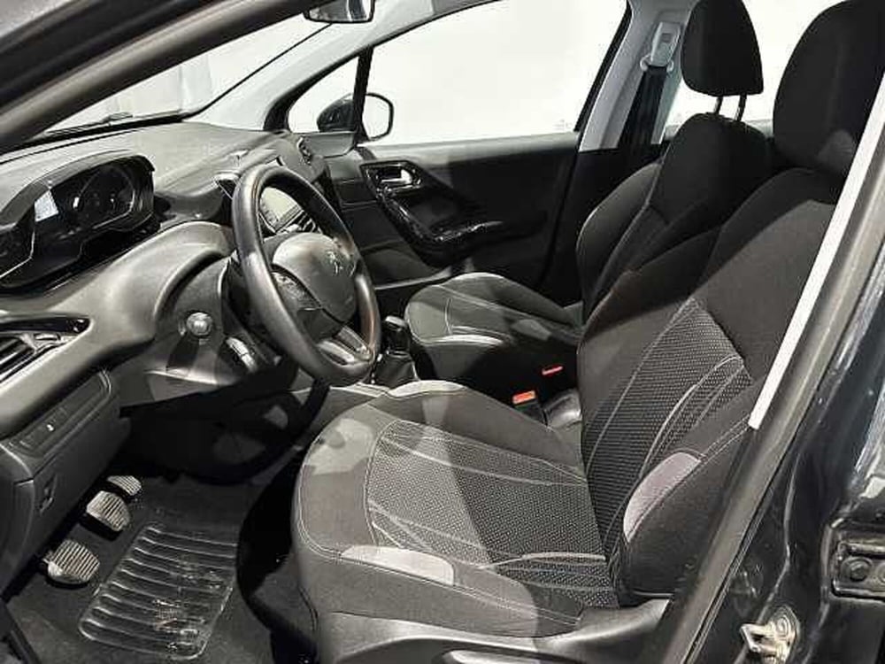Peugeot 208 usata a Genova (7)