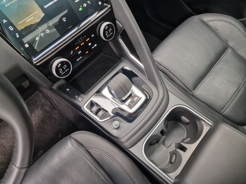 Jaguar E-Pace usata a Verbano Cusio Ossola (16)