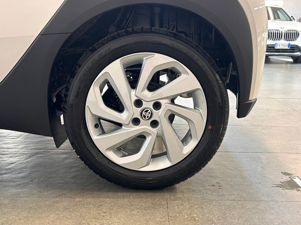 Toyota Aygo X nuova a Verona (7)