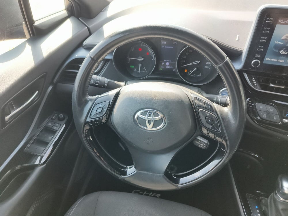 Toyota Toyota C-HR usata a Reggio Calabria (10)