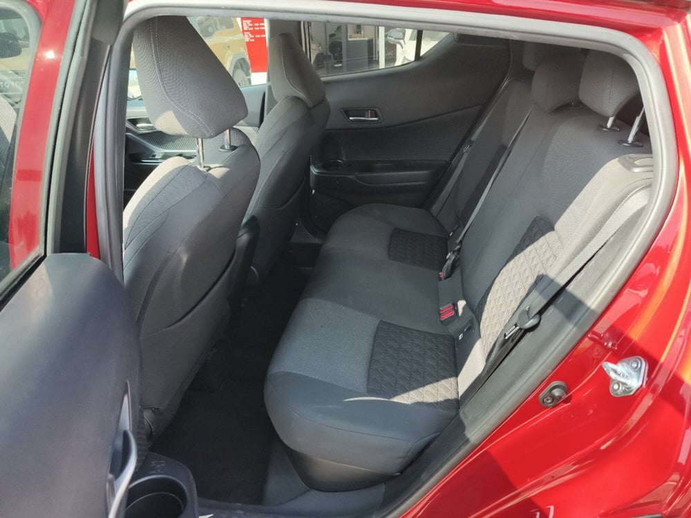 Toyota Toyota C-HR usata a Reggio Calabria (14)