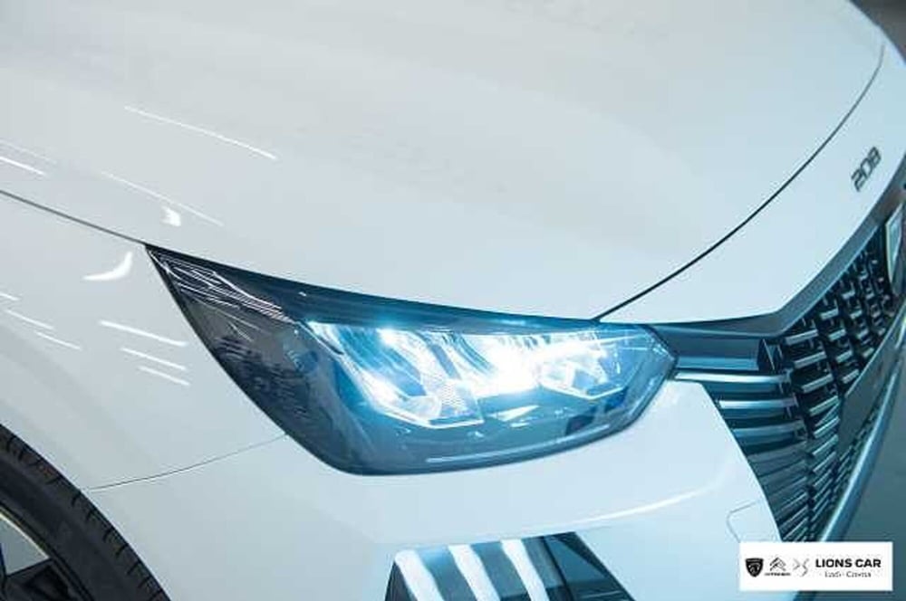 Peugeot 208 nuova a Lodi (7)
