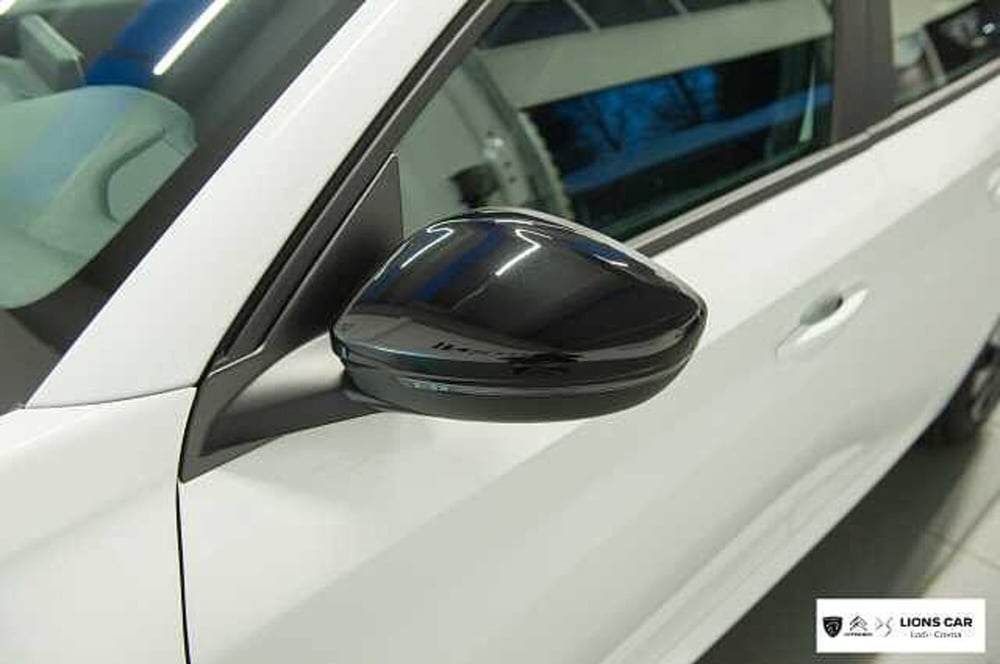 Peugeot 208 nuova a Lodi (9)