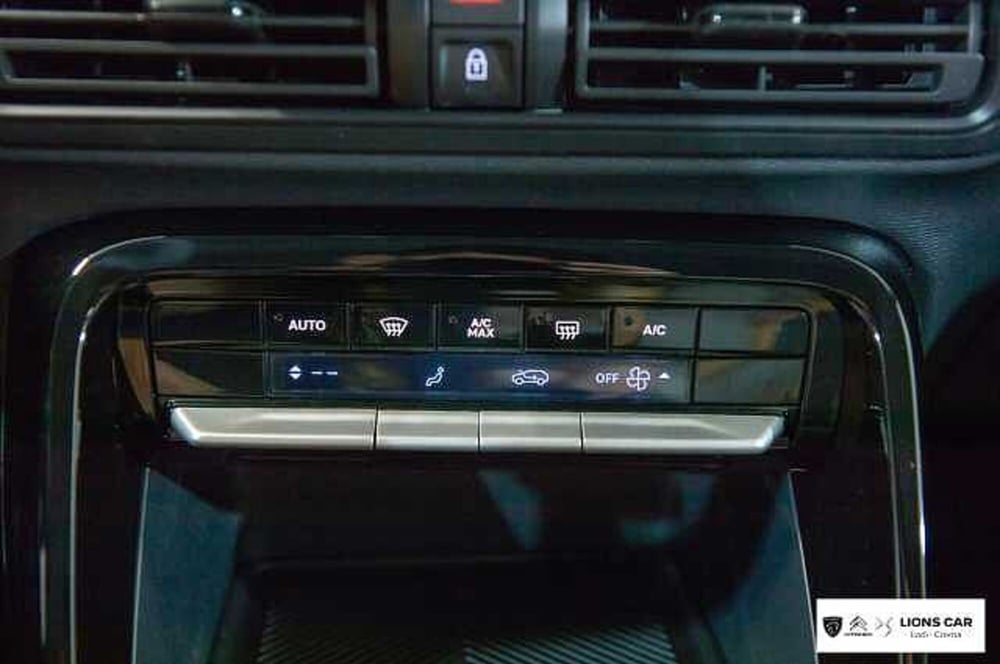 Citroen C3 Aircross nuova a Lodi (18)