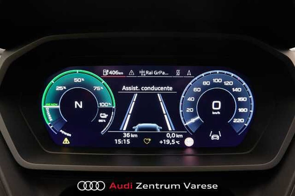 Audi Q4 nuova a Varese (11)