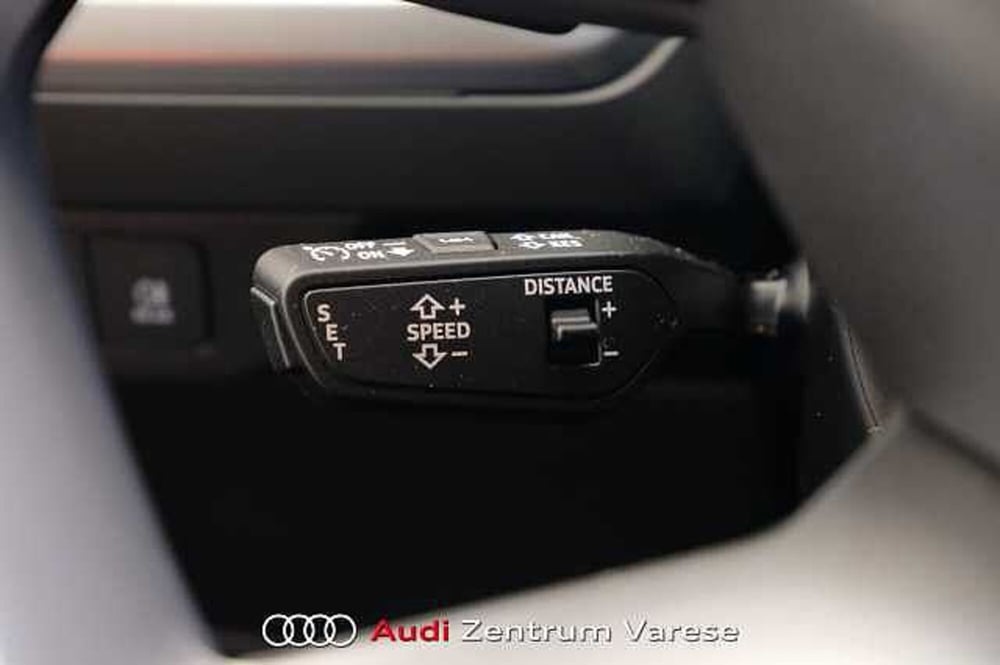 Audi Q4 nuova a Varese (12)