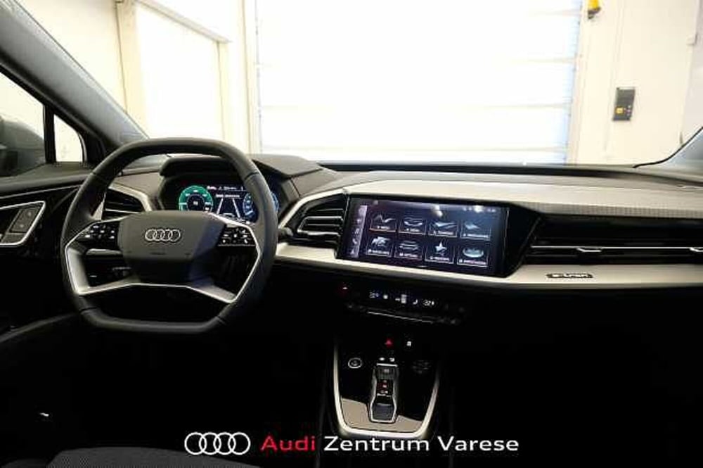 Audi Q4 nuova a Varese (9)