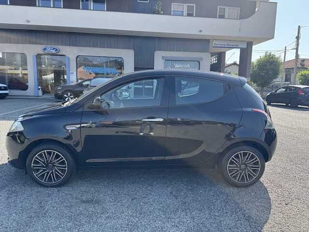 Lancia Ypsilon usata a Torino (2)