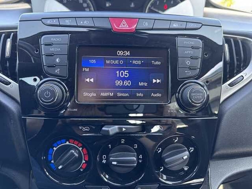 Lancia Ypsilon usata a Torino (20)