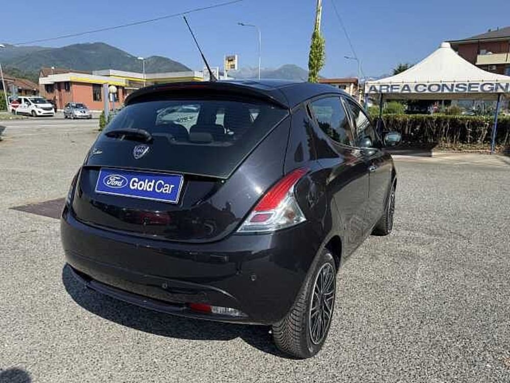 Lancia Ypsilon usata a Torino (4)