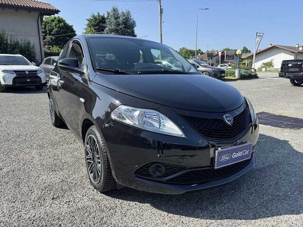 Lancia Ypsilon usata a Torino (6)