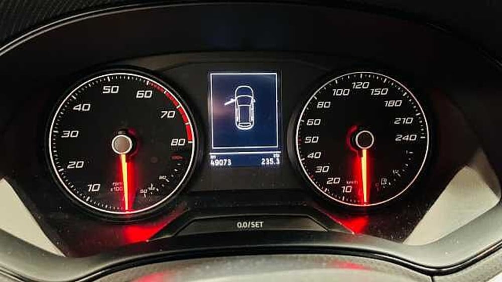 SEAT Arona usata a Milano (10)