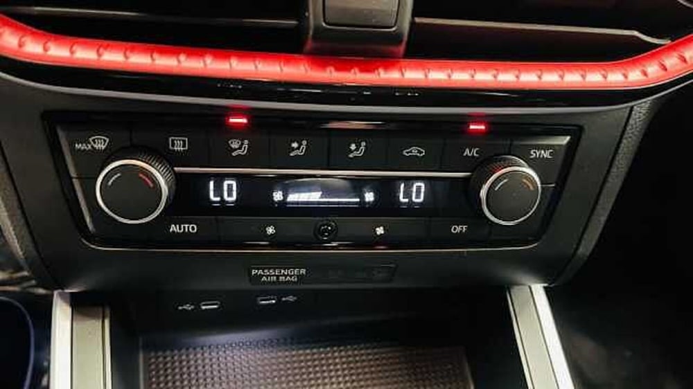 SEAT Arona usata a Milano (12)