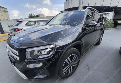 Mercedes-Benz GLB 180 d Automatic Business del 2021 usata a Tricase