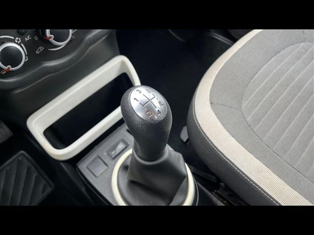 Renault Twingo usata a Lecce (6)