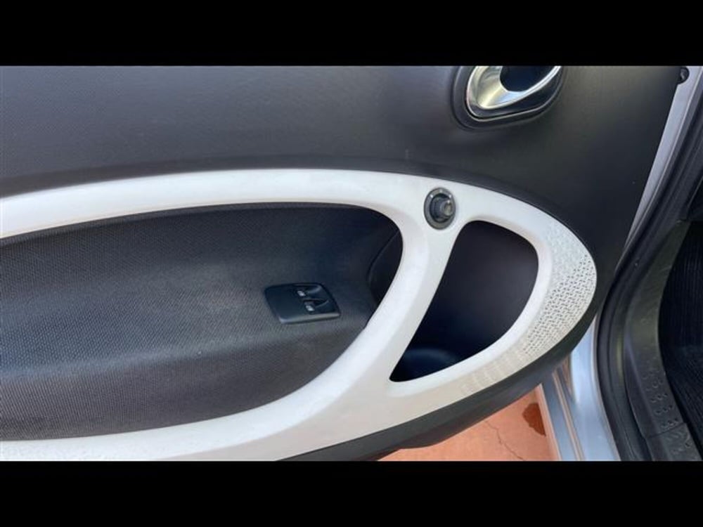 smart Fortwo usata a Lecce (14)