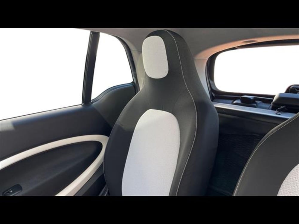 smart Fortwo usata a Lecce (9)