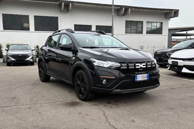 Dacia Sandero Stepway 1.0 tce Extreme Up Eco-g 100cv del 2025 usata a Fondi