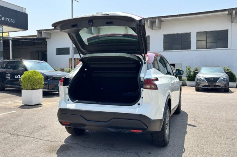 Nissan Qashqai usata a Latina (7)