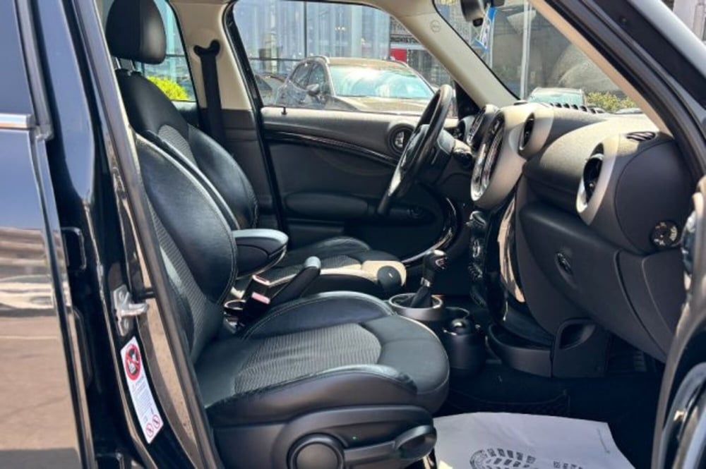 MINI Mini Countryman usata a Latina (8)