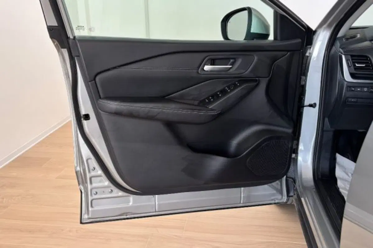 Nissan Qashqai usata a Latina (11)