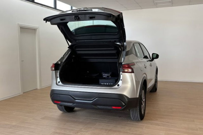 Nissan Qashqai usata a Latina (6)