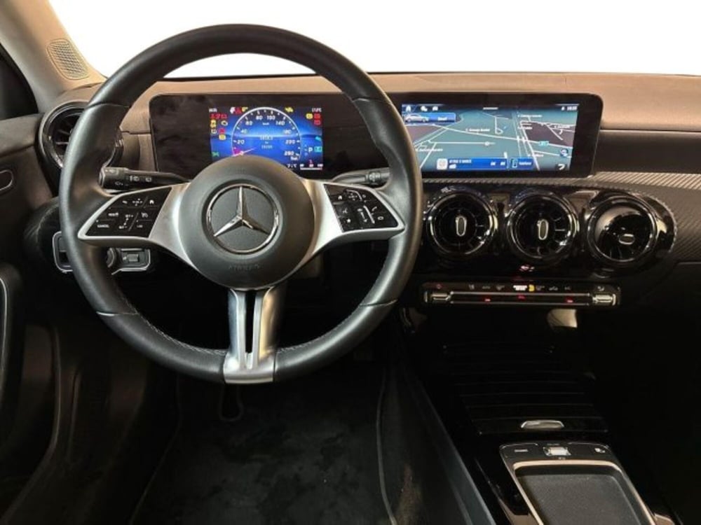 Mercedes-Benz Classe A Sedan usata a Bologna (11)