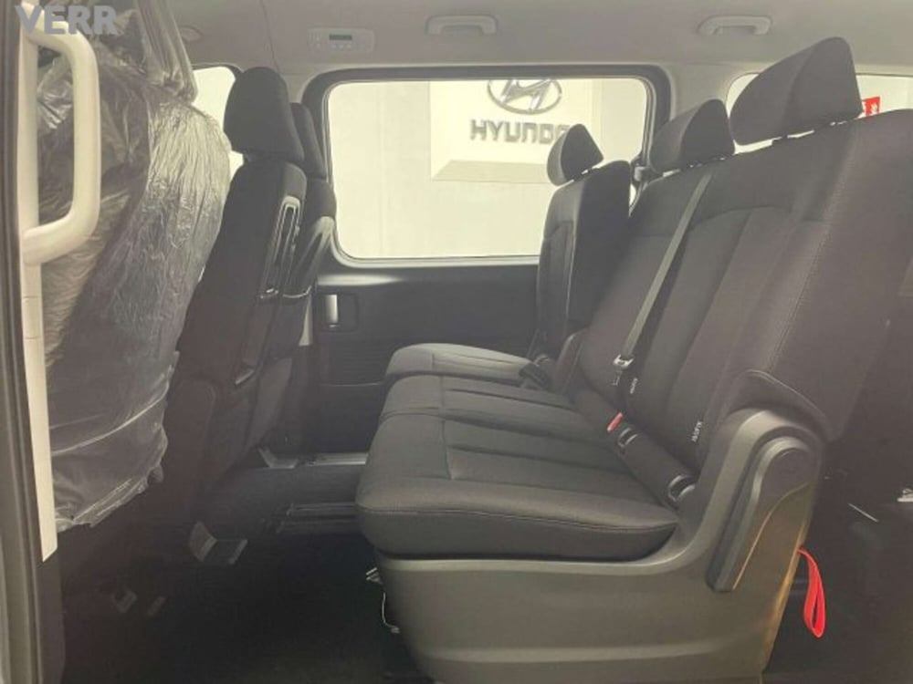 Hyundai Staria nuova a Milano (8)