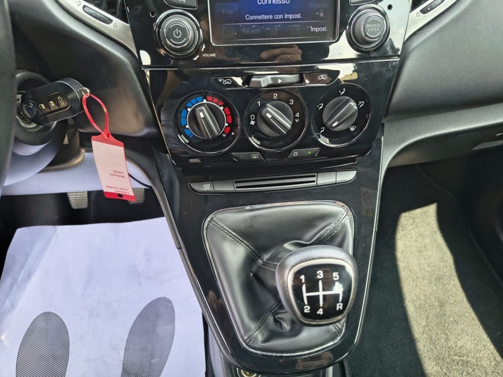 Lancia Ypsilon usata a Firenze (13)