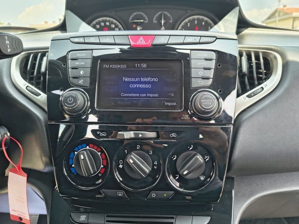 Lancia Ypsilon usata a Firenze (19)