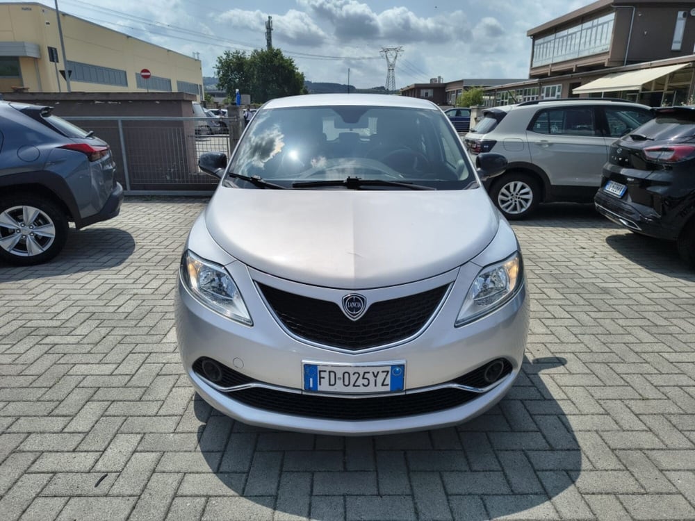 Lancia Ypsilon usata a Firenze (2)