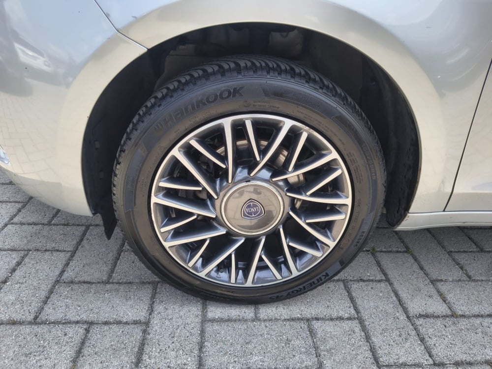 Lancia Ypsilon usata a Firenze (7)