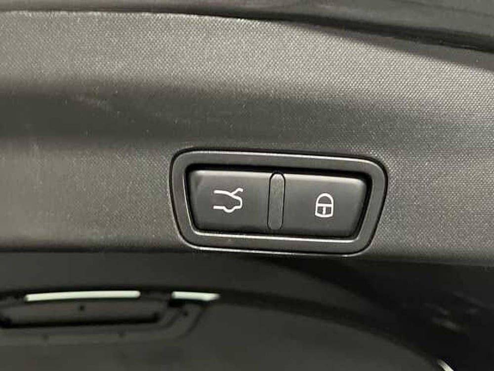 Alfa Romeo Stelvio usata a Catanzaro (11)