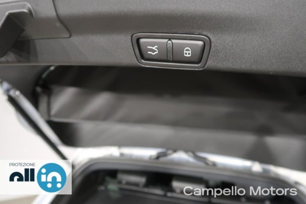 Alfa Romeo Stelvio nuova a Venezia (19)