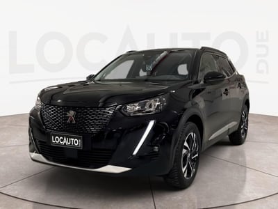 Peugeot 2008 1.2 puretech Active s&amp;s 100cv del 2022 usata a Torino