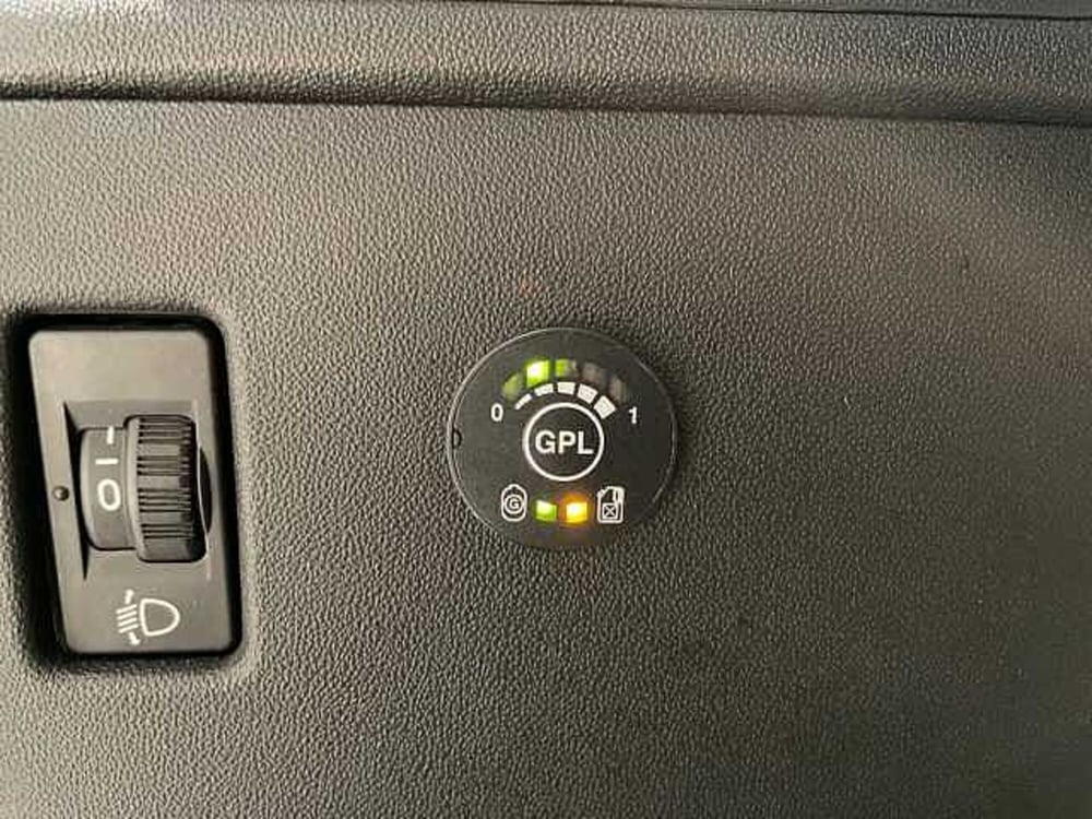 Peugeot 208 usata a Ravenna (14)