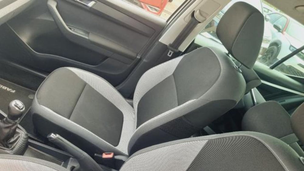 Skoda Fabia usata a Savona (13)
