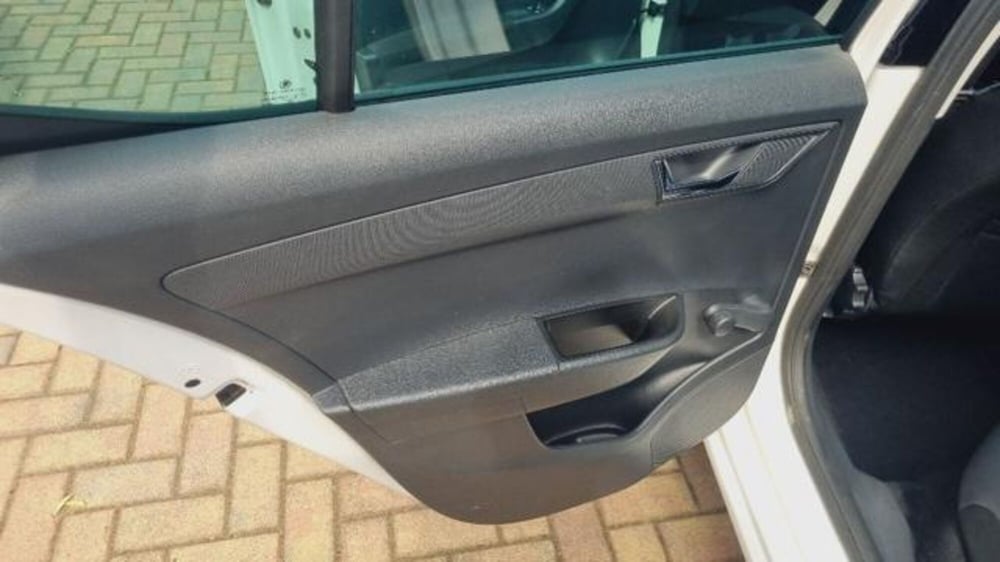 Skoda Fabia usata a Savona (17)