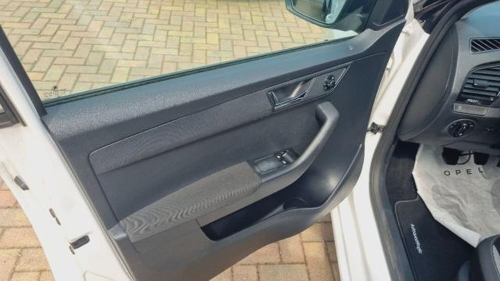 Skoda Fabia usata a Savona (18)
