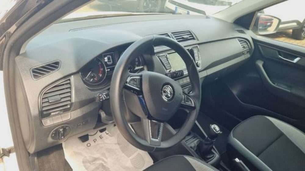 Skoda Fabia usata a Savona (19)
