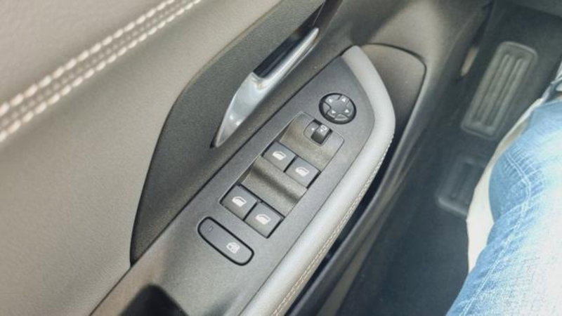 Opel Mokka usata a Savona (10)