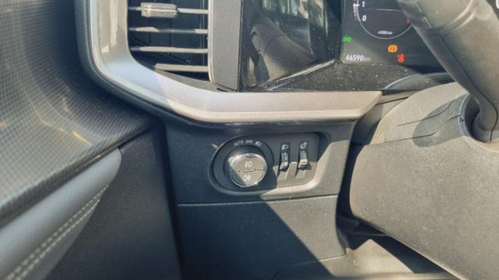 Opel Mokka usata a Savona (11)