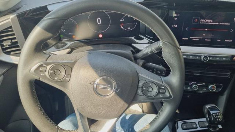 Opel Mokka usata a Savona (9)