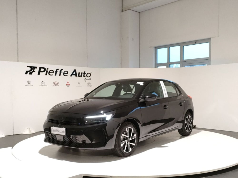 Opel Corsa nuova a Ascoli Piceno