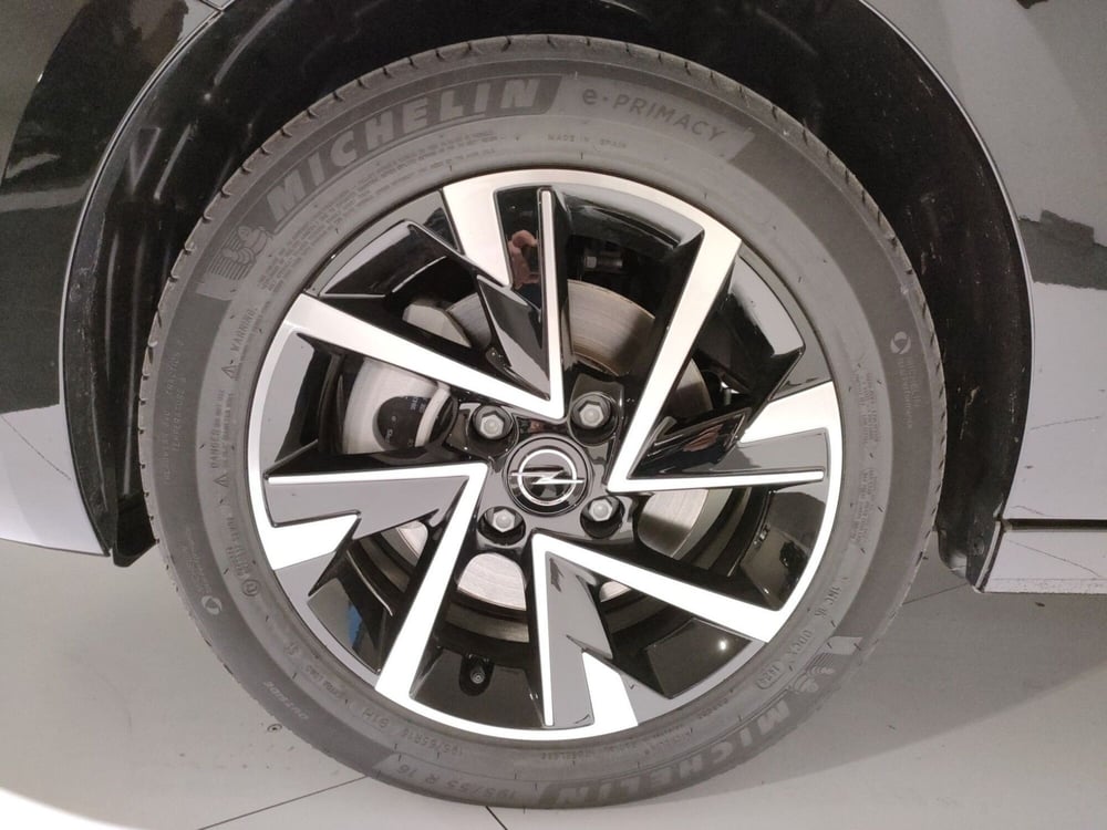 Opel Corsa nuova a Ascoli Piceno (7)