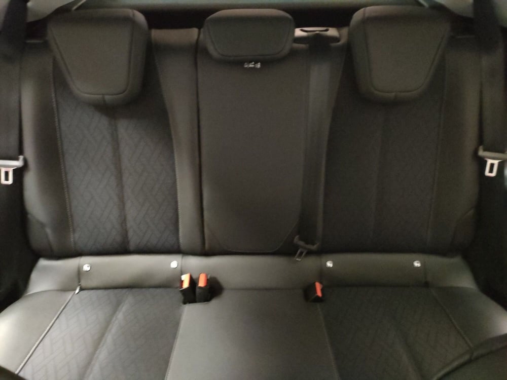 Opel Corsa-e usata a Teramo (13)