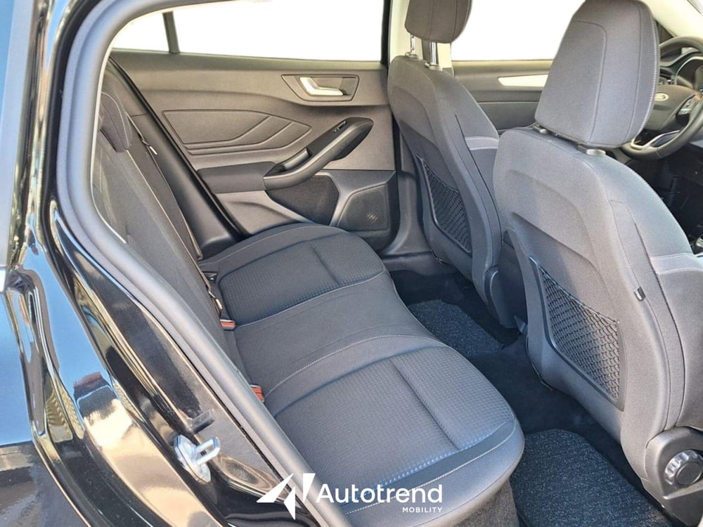 Ford Focus Station Wagon usata a Bari (13)
